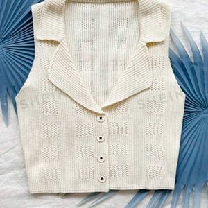 SHEIN KNIT CROP TOP FITS LIKE SZ SMALL